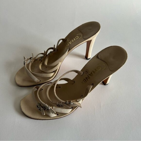 Rare Chanel Iconic "CC" Rhinestone Metallic Leather Sandal Heels size 40 - Picture 2 of 13